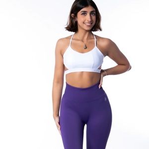 Allure the Brand White Criss Cross Sports Bra - Small